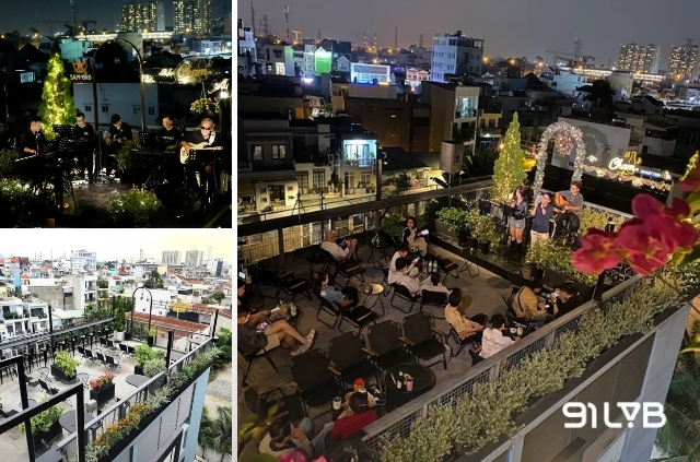 Chạm Rooftop mang đến một không gian mở đầy cảm hứng với tầm nhìn 360 độ ôm trọn cảnh sắc lung linh của Sài Gòn khi lên đèn.