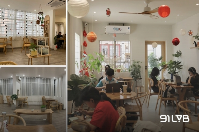 The August coffee and poshtel là quán cà phê quận 11 nhỏ xinh, yên tĩnh, chủ yếu phù hợp cho khách đi một mình hoặc 3-4 người.