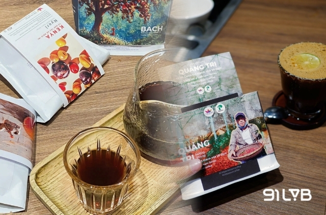 Sense7 sử dụng Arabica cho pha máy và Robusta cho món cà phê truyền thống