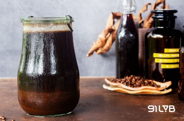 Cà phê Cold Brew (cà phê ủ lạnh) là phương pháp pha chế bằng nước lạnh hoặc nước ở nhiệt độ phòng.