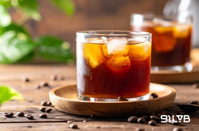 Cold brew cung cấp cafein vừa đủ tỉnh táo mà không làm căng thẳng thần kinh quá mức