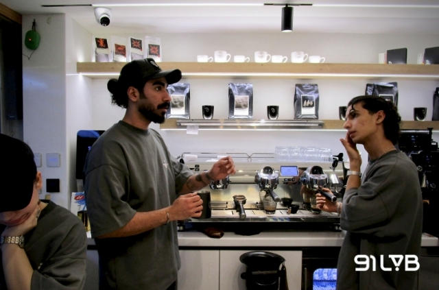 Espresso đã tạo nên “văn hóa đứng” trong các quán cà phê tại Ý thế kỷ 20
