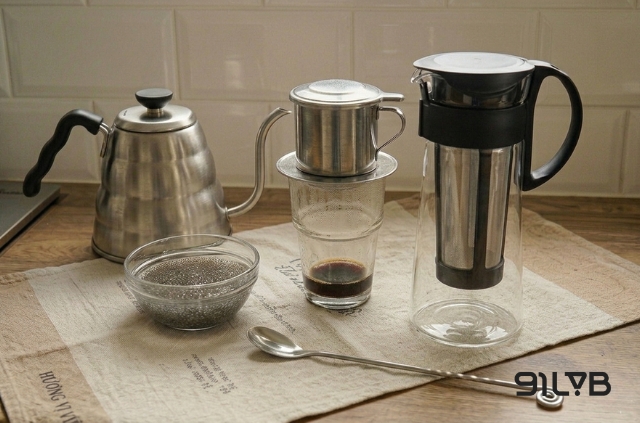 Nguyên liệu pha cà phê hạt chia rất dễ chuẩn bị 